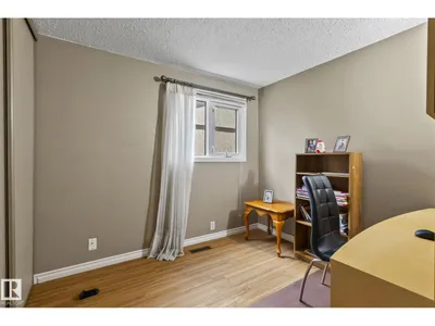 716 clareview RD NW photo 16