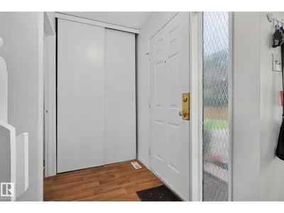 9503 180A ST NW photo 12