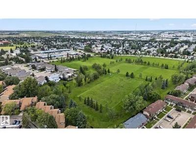 9503 180A ST NW photo 42