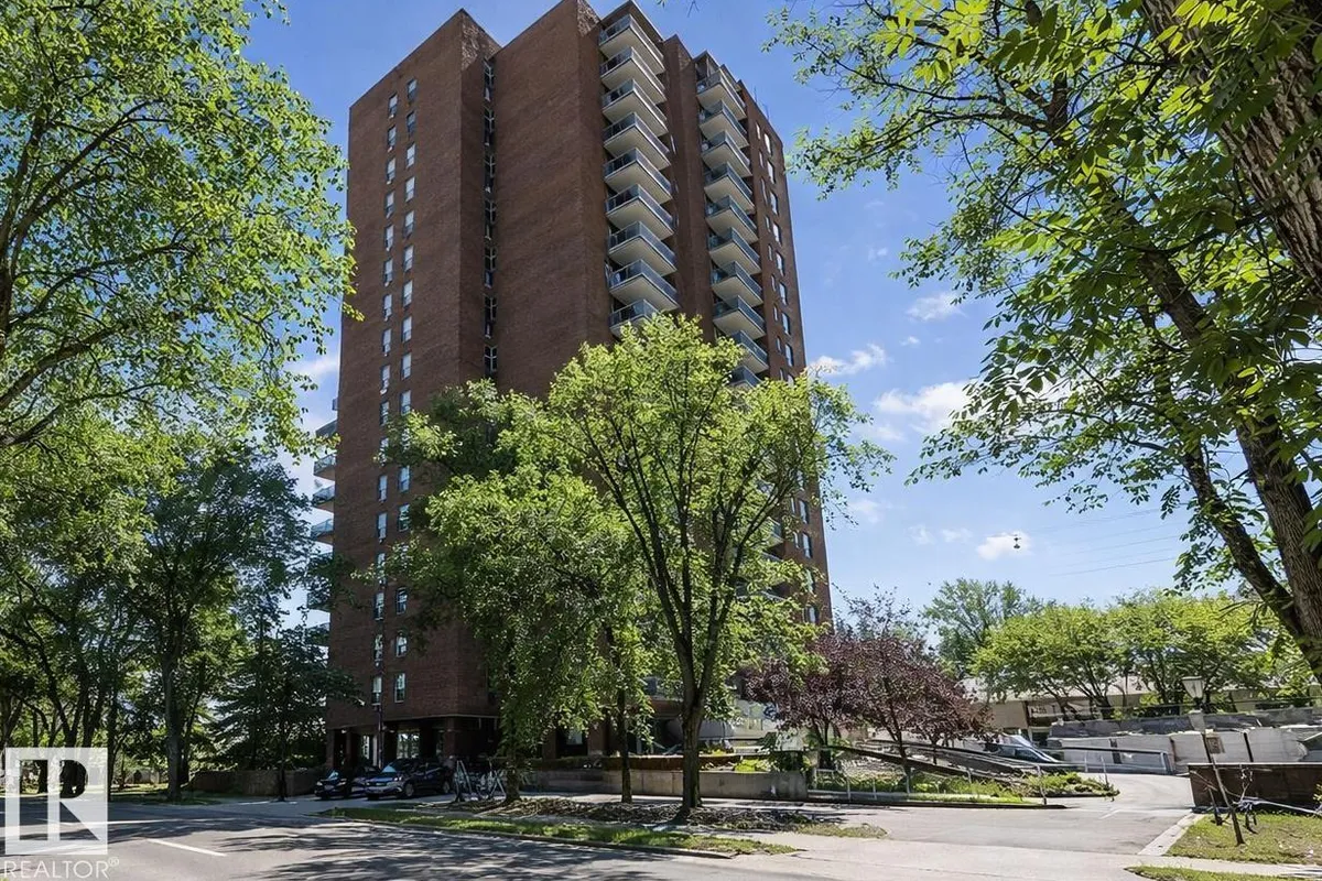 #1004 11027 87 AV NW exterior