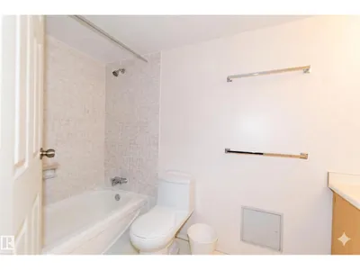 #1004 11027 87 AV NW photo 21