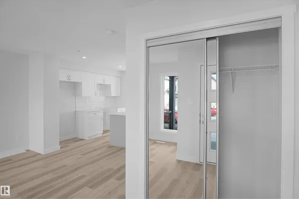 21215 25 AV NW photo 3