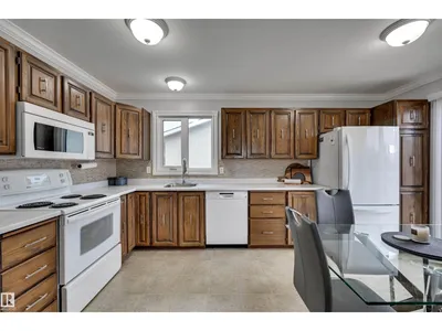 14203 61 ST NW photo 39