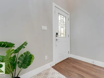 5137 1B AV SW photo 13