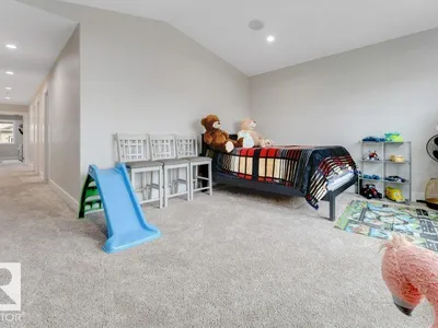 5137 1B AV SW photo 28
