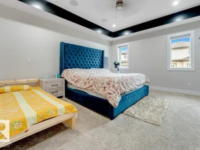 5137 1B AV SW photo 30