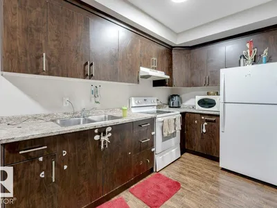5137 1B AV SW photo 48