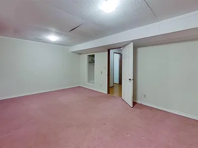 4611 52 AV photo 9