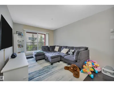 #216 340 WINDERMERE RD NW photo 9