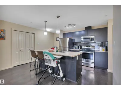 #216 340 WINDERMERE RD NW photo 4