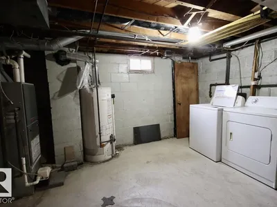 3639 109 AV NW photo 17