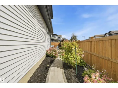 129 GLENRIDDING RAVINE RD SW photo 42