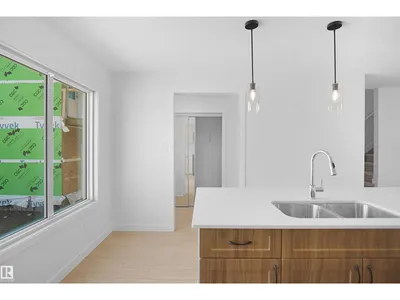 7315 181 AV NW photo 13