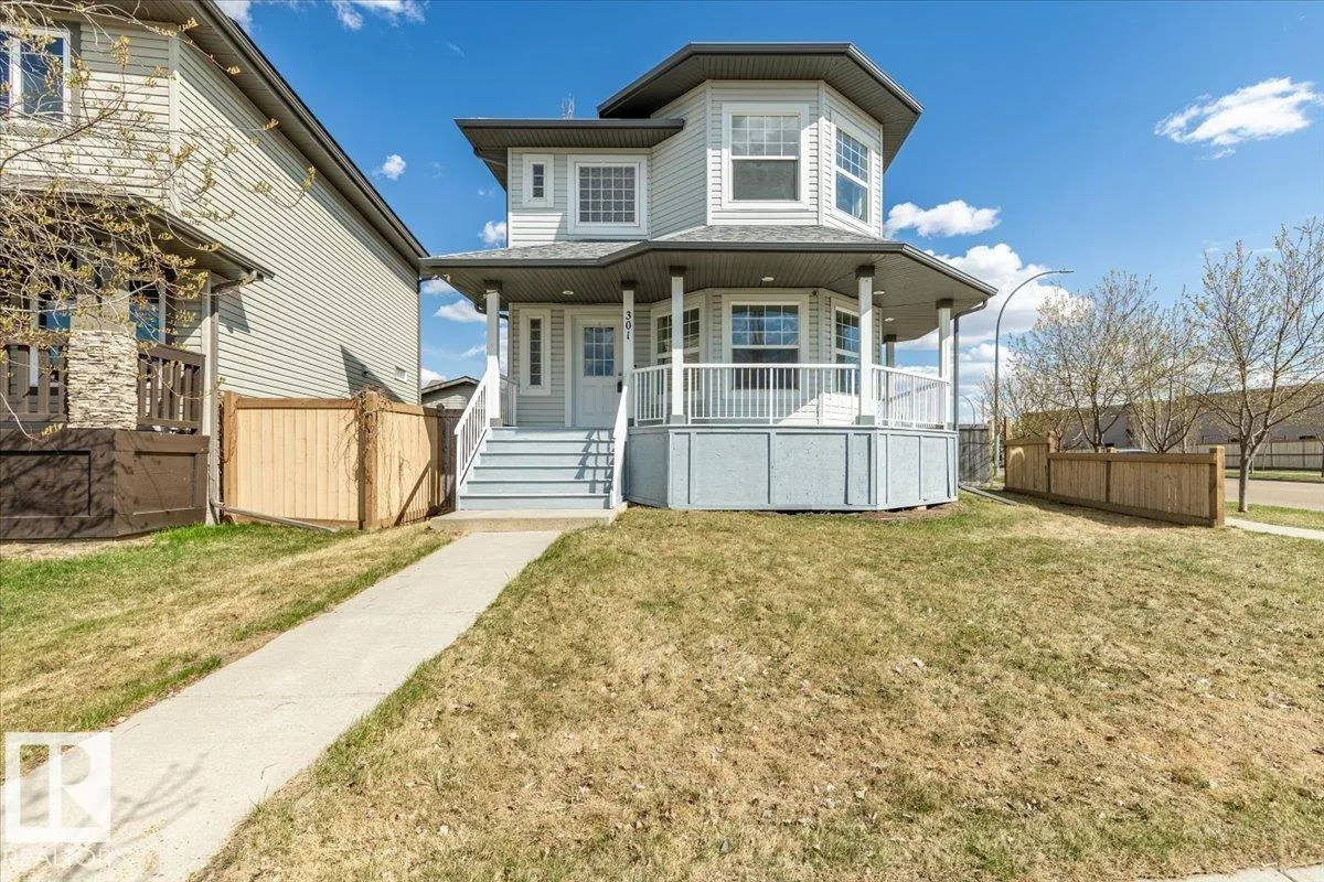 301 AVENA LI exterior