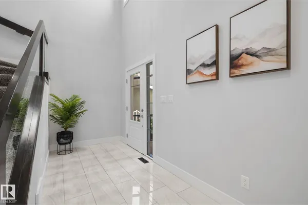 2019 Ware RD NW photo 3