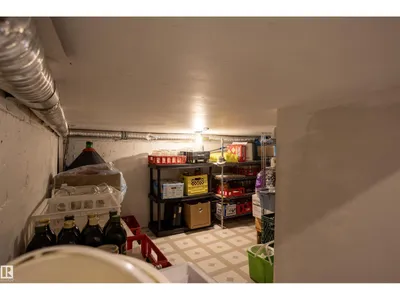 6407 163 AV NW photo 52