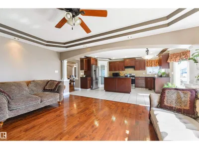 5911 166 AV NW photo 15