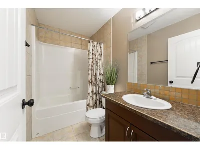 5911 166 AV NW photo 25