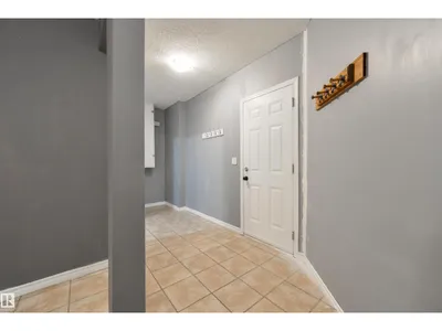 5911 166 AV NW photo 39