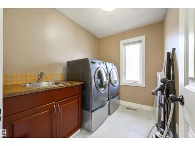 5911 166 AV NW photo 31