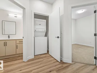 10932 & 10934 132 ST NW photo 34