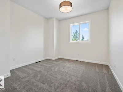 10932 132 ST NW photo 40