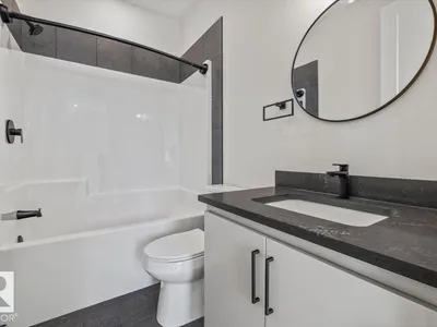 10932 132 ST NW photo 39