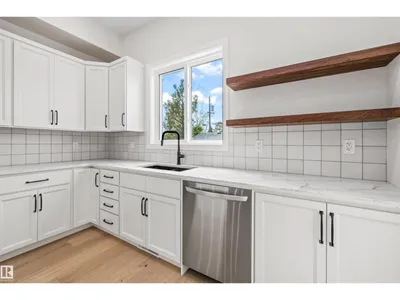 10934 132 ST NW photo 22