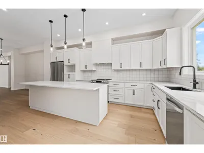 10934 132 ST NW photo 21