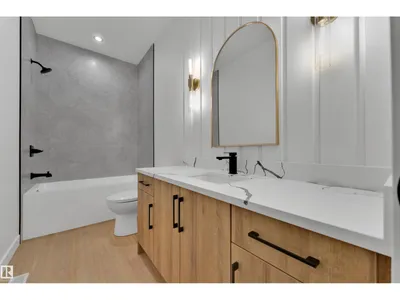 32 Grayson GR photo 26