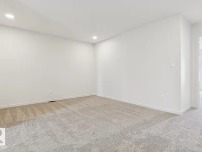 431 31 ST SW photo 32
