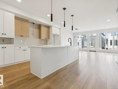 431 31 ST SW photo 5