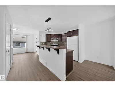 2115 32 ST NW photo 10