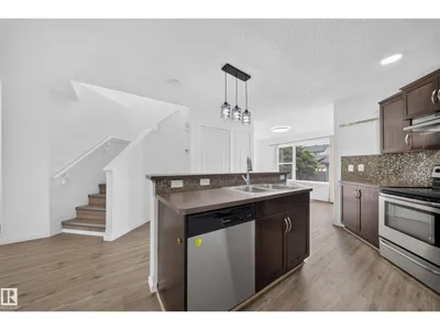2115 32 ST NW photo 16