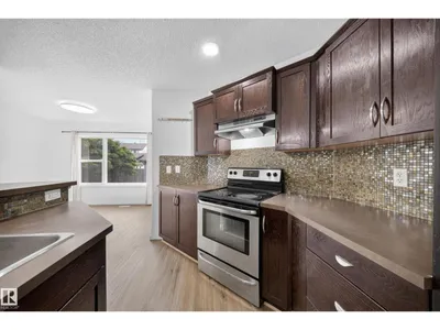 2115 32 ST NW photo 17