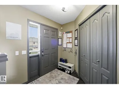 5420 162B AV NW photo 4