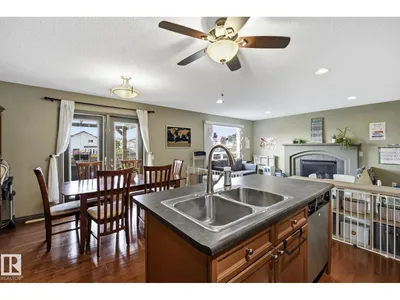 5420 162B AV NW photo 8