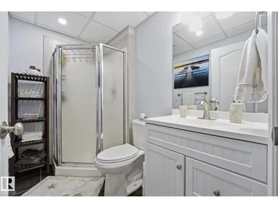 5420 162B AV NW photo 32