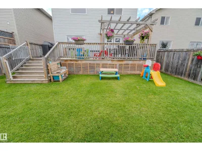 5420 162B AV NW photo 38