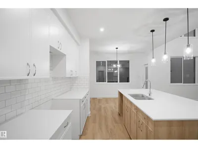 1209 11 AV NW photo 11