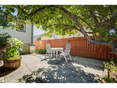 10916 151 ST NW photo 14