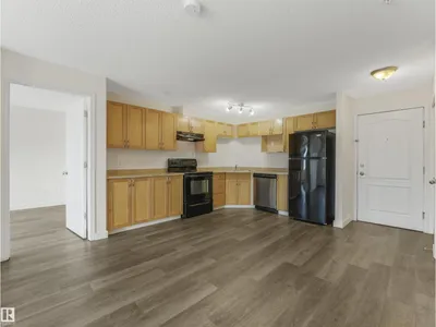 #216 111 EDWARDS DR SW photo 7