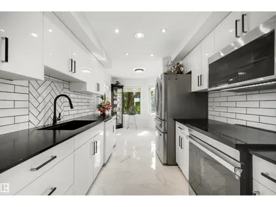 #17 3520 60 ST NW photo 7