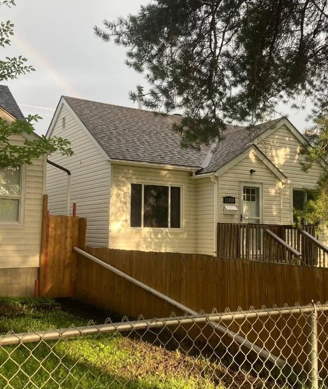 11438 83 ST NW exterior