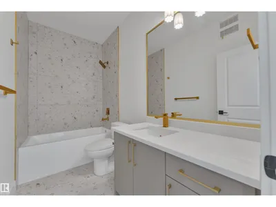 226 Linden LO photo 40