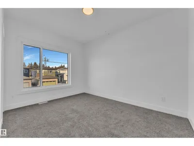 226 Linden LO photo 38