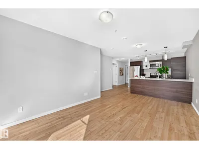#302 9523 160 AV NW photo 23