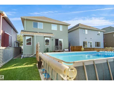 7812 18 AV SW photo 50