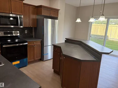 #100 13825 155 AV NW photo 9