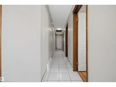 14008 94 ST NW photo 12